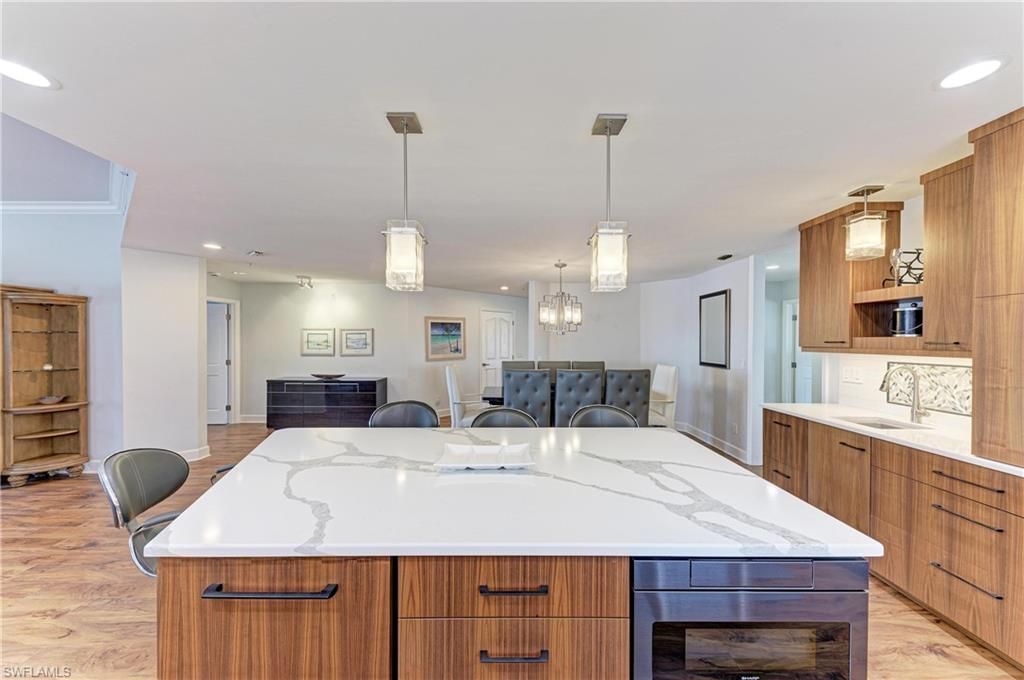 14813 Laguna Dr, Unit 401, Fort Myers, FL 33908 Photo