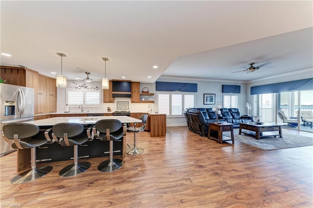 14813 Laguna Dr, Unit 401, Fort Myers, FL 33908 Photo