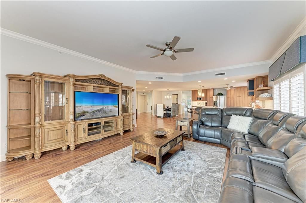 14813 Laguna Dr, Unit 401, Fort Myers, FL 33908 Photo