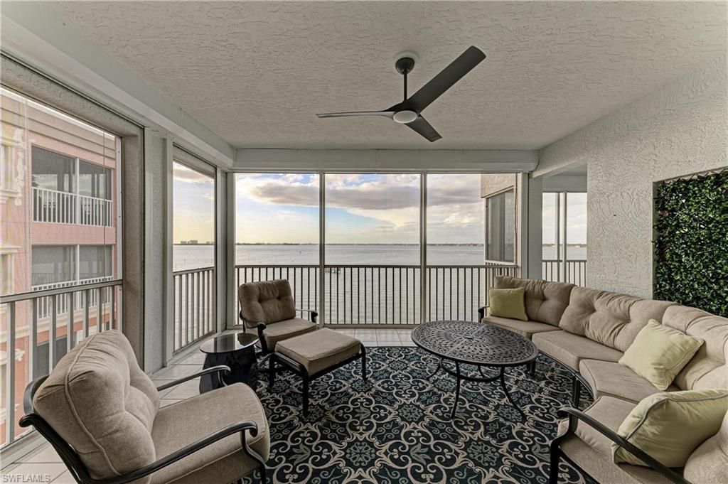 14813 Laguna Dr, Unit 401, Fort Myers, FL 33908 Photo