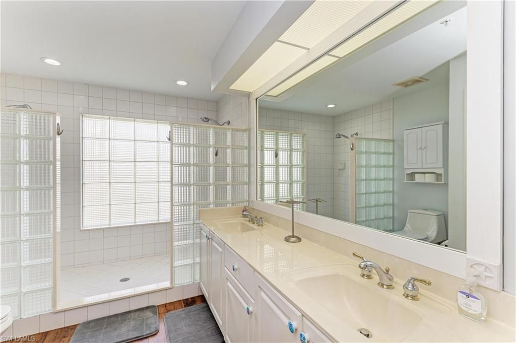 14813 Laguna Dr, Unit 401, Fort Myers, FL 33908 Photo