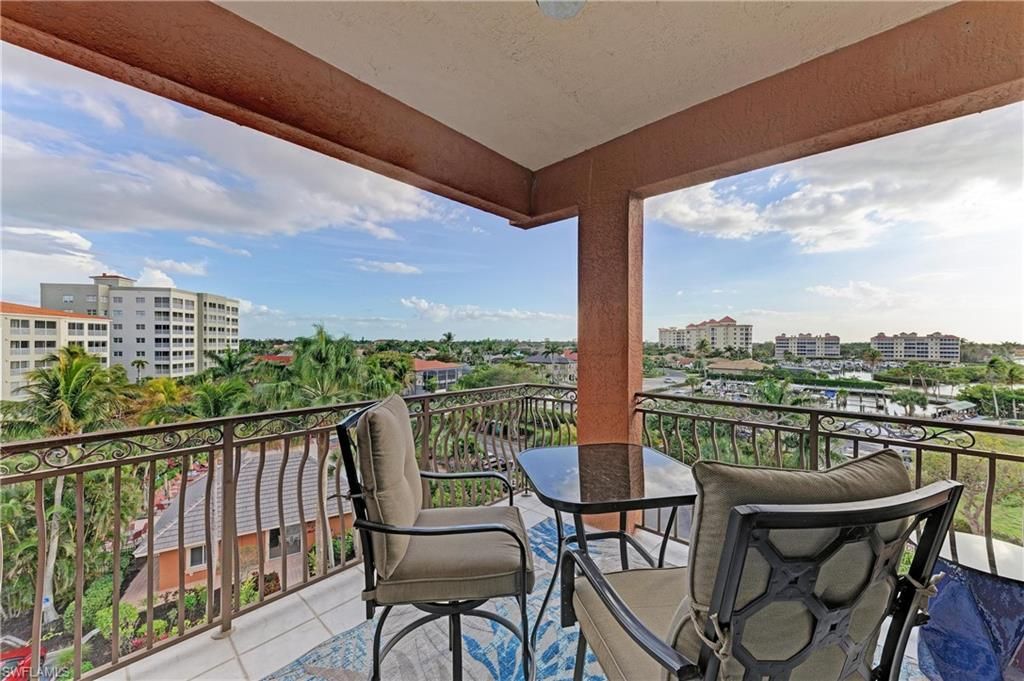 14813 Laguna Dr, Unit 401, Fort Myers, FL 33908 Photo