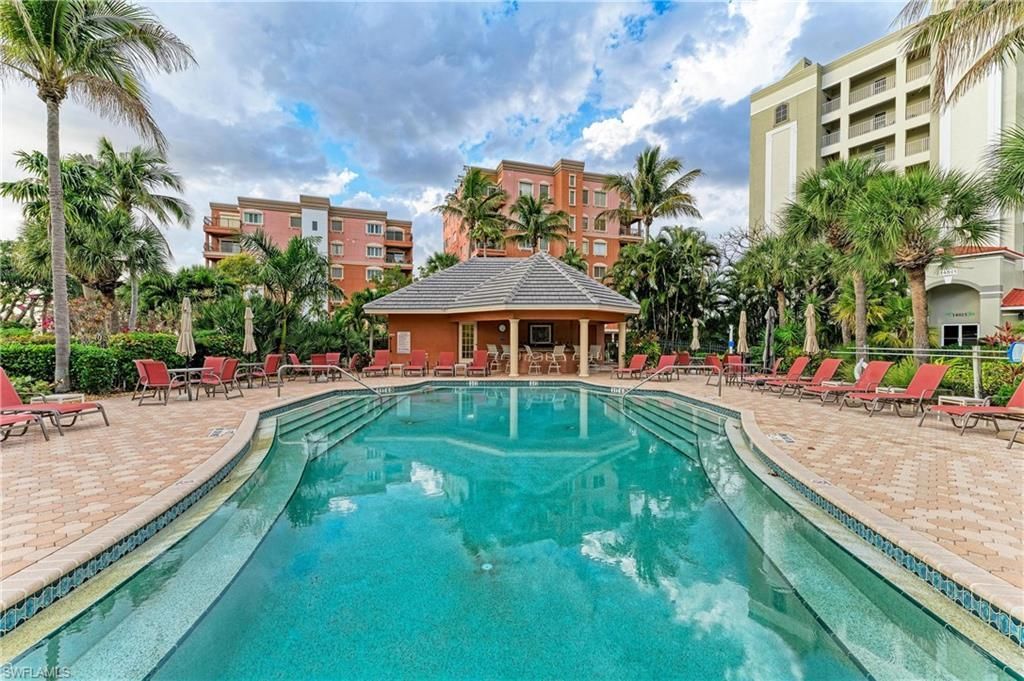 14813 Laguna Dr, Unit 401, Fort Myers, FL 33908 Photo