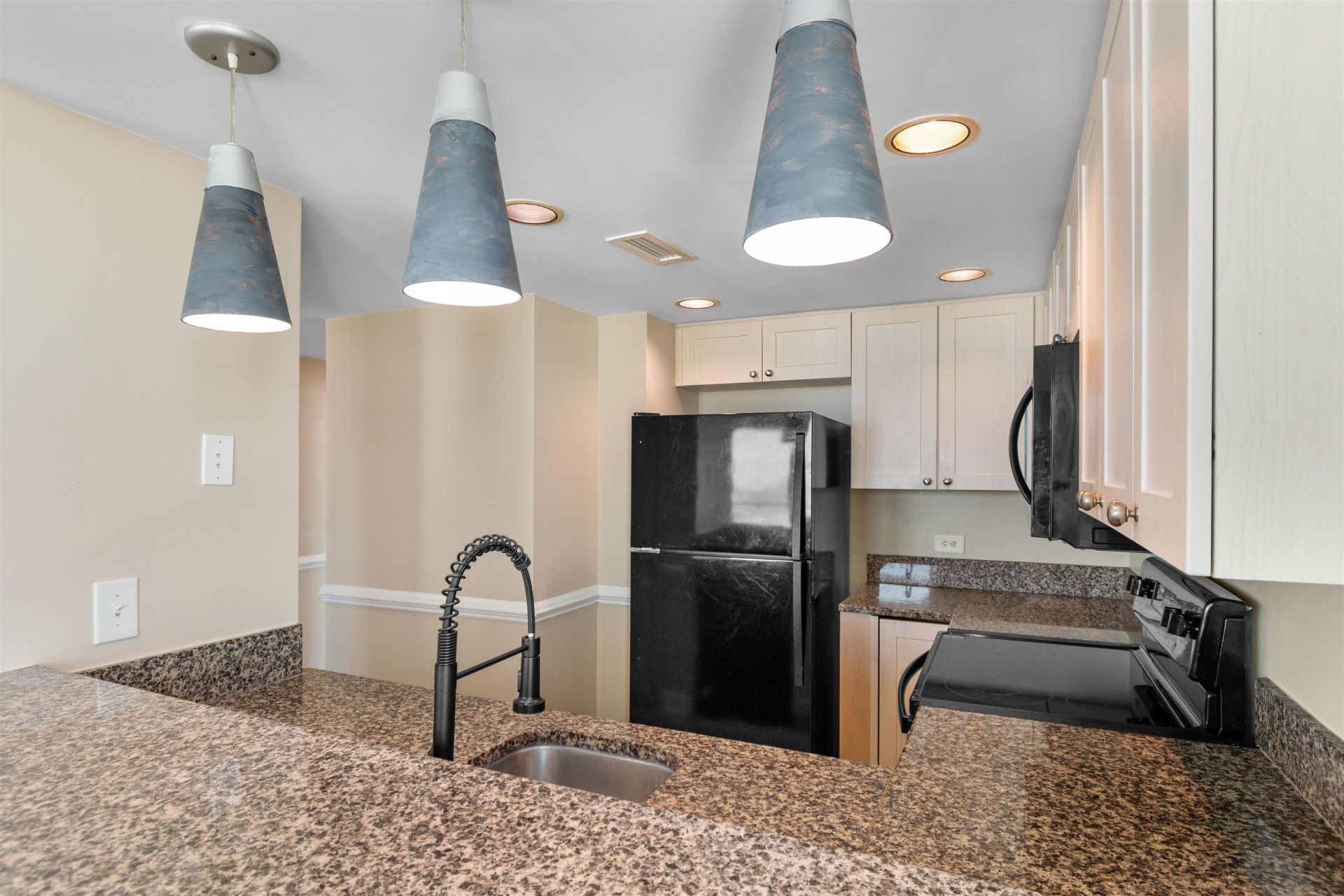 2301 S Ocean Blvd. Photo 18