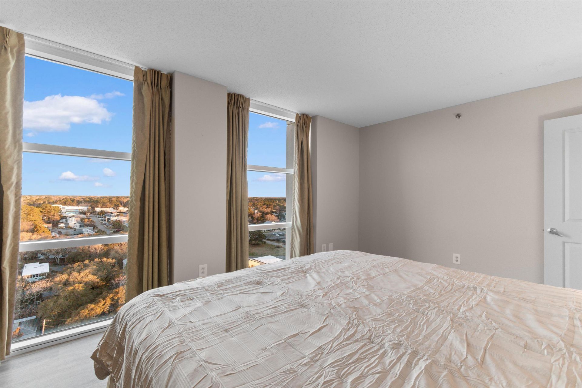 2301 S Ocean Blvd. Photo 22
