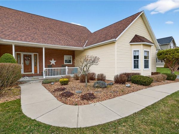 133 Willowbrook Drive, Auburn, NY 13021