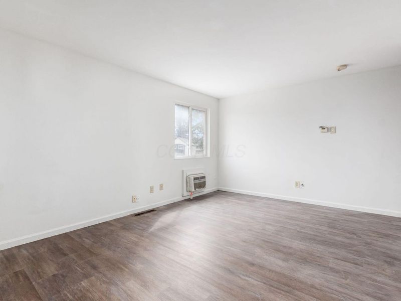 1565 Smith Road, Columbus, OH 43207 Photo 6