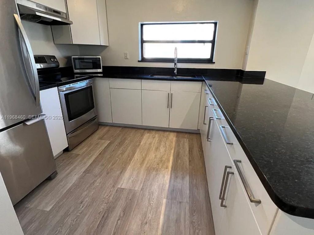 6830 Indian Creek Dr, Unit 2A, Miami Beach, FL 33141 Photo