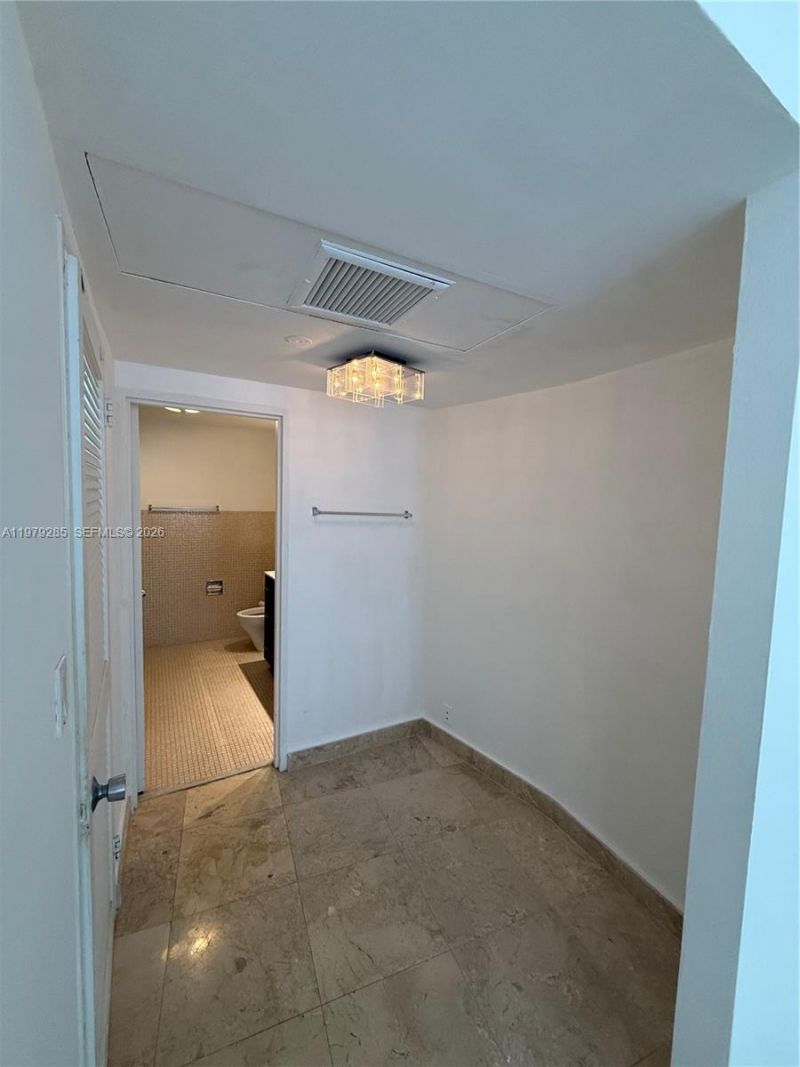 5255 Collins Ave , Unit 7B, Miami Beach, FL 33140 Photo