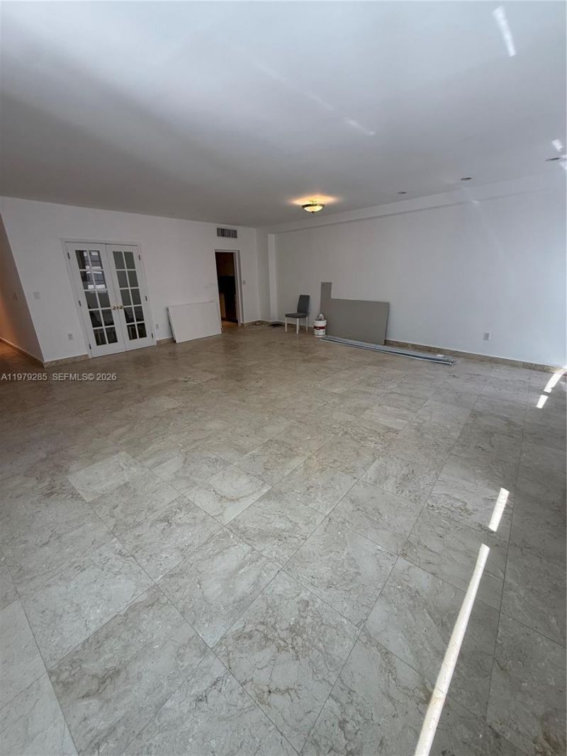 5255 Collins Ave , Unit 7B, Miami Beach, FL 33140 Photo