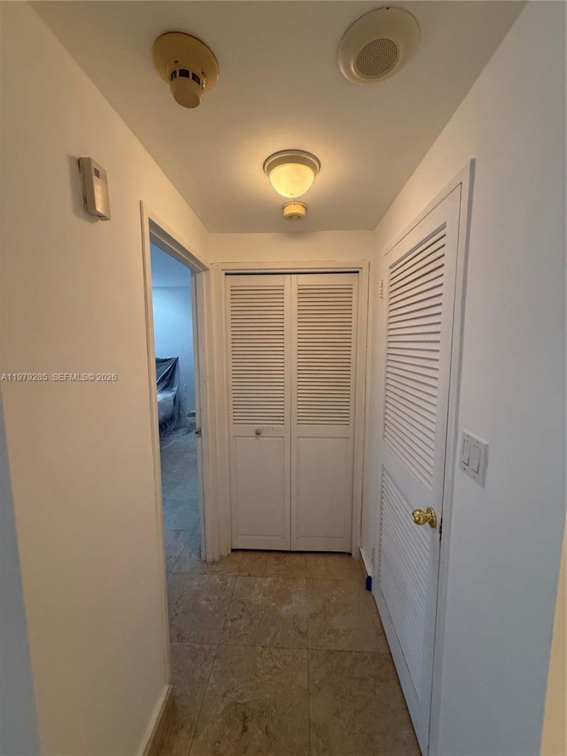 5255 Collins Ave , Unit 7B, Miami Beach, FL 33140 Photo