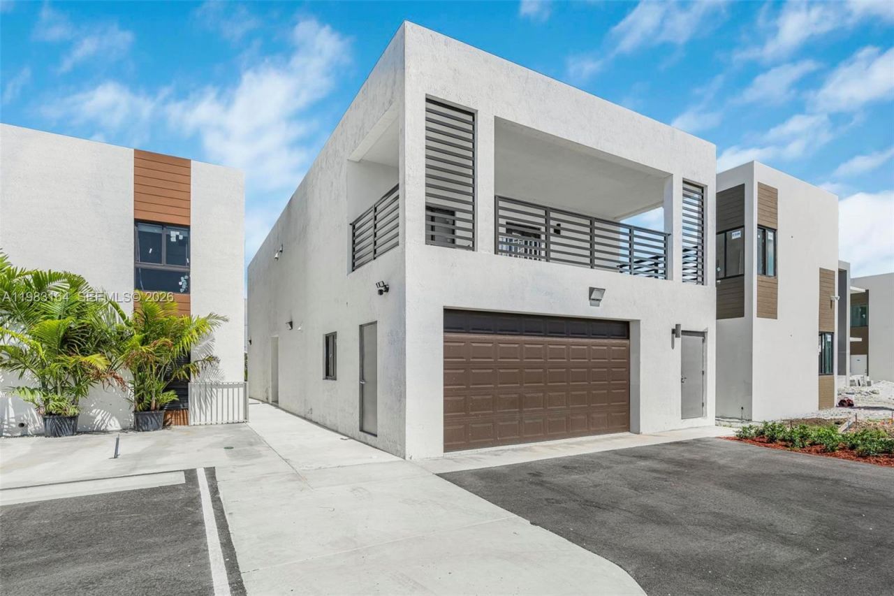 16955 SW 100th Ave , Miami, FL 33157 Photo