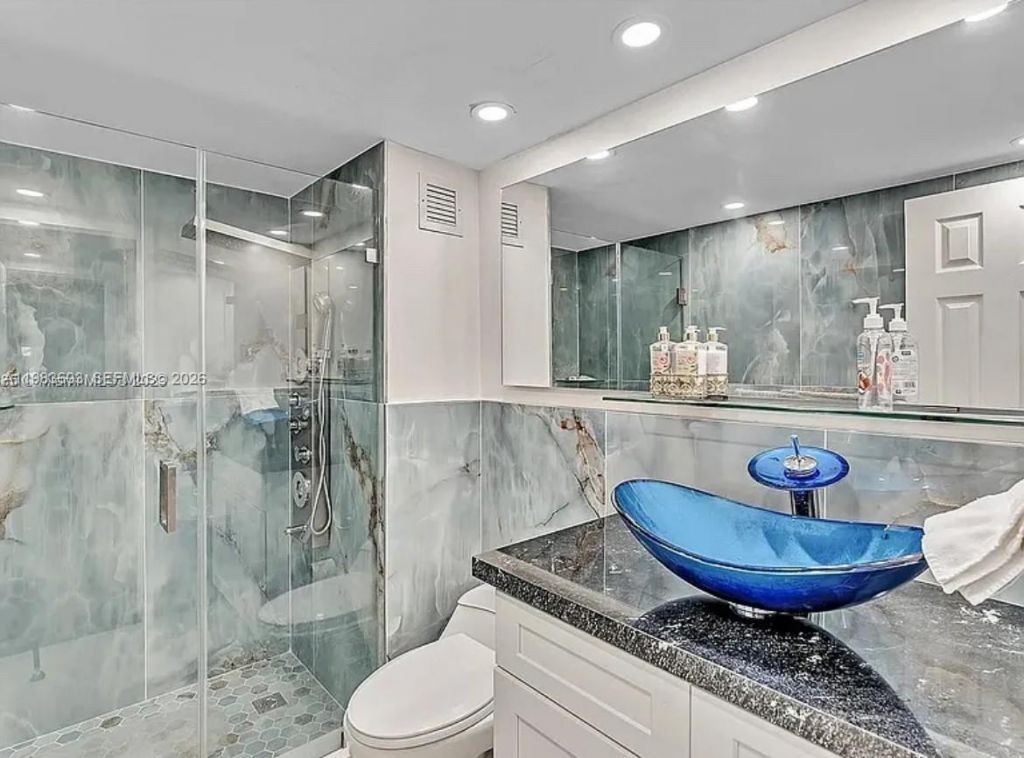 2450 NE 135th St , Unit 103, North Miami, FL 33181 Photo