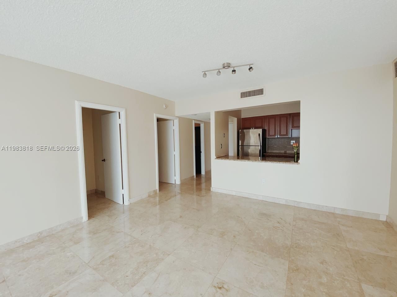 11111 Biscayne Blvd , Unit 8F, Miami, FL 33181 Photo