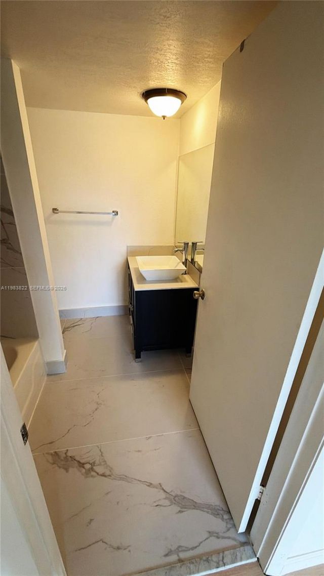 2445 SW 18th Ter , Unit 124, Fort Lauderdale, FL 33315 Photo