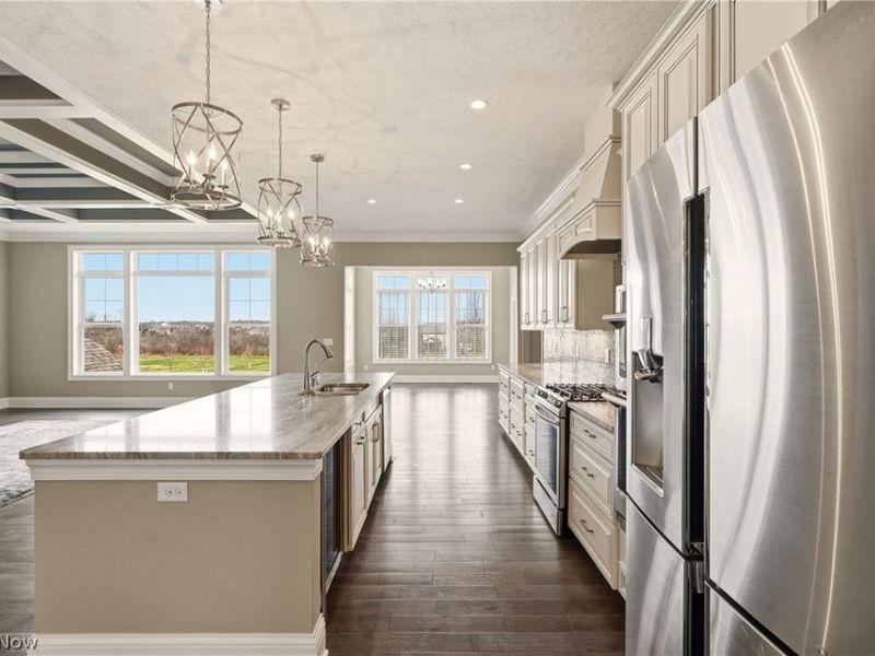 637 Lyonswood Drive, Hinckley, OH 44233 Photo 13