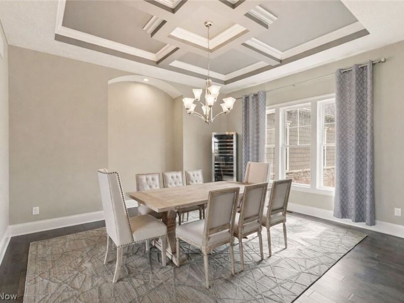 637 Lyonswood Drive, Hinckley, OH 44233 Photo 5