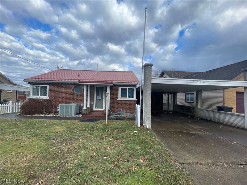 706 Vine Street, Tiltonsville, OH 43963 Photo 1