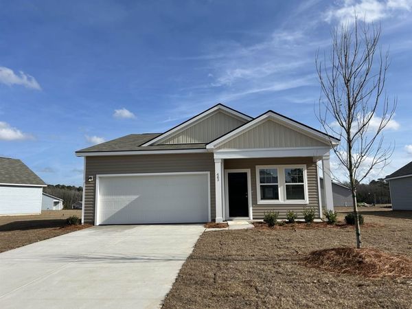 716 Huelva St, Loris, SC 29569