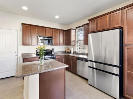181 Talmont Cir, Roseville, CA 95678 Photo