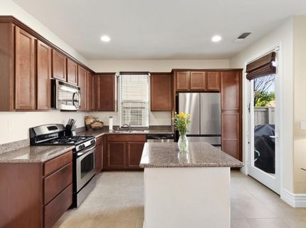 181 Talmont Cir, Roseville, CA 95678 Photo