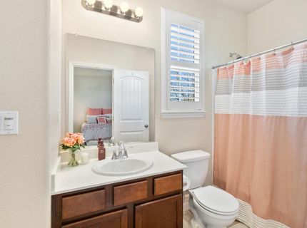 181 Talmont Cir, Roseville, CA 95678 Photo