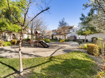 181 Talmont Cir, Roseville, CA 95678 Photo