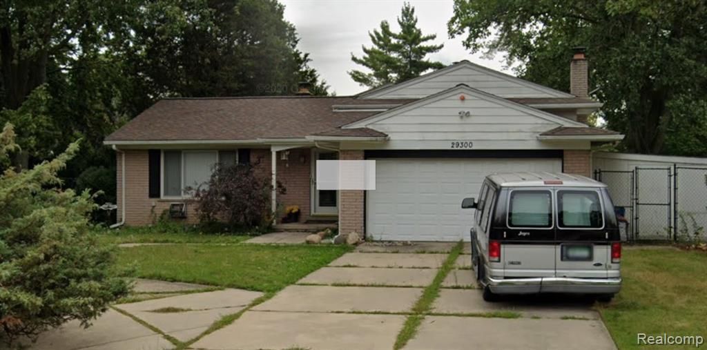 29300 Kensington Court, Southfield, MI 48076 Main Photo