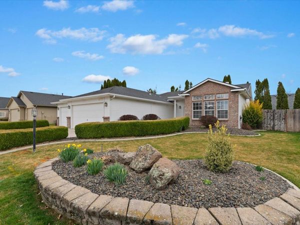 3711 W Angelica Dr, Meridian, ID 83646