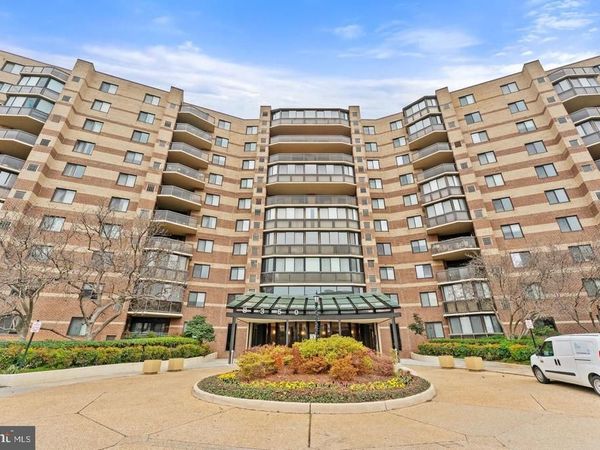 8350 GREENSBORO DRIVE, Unit 119, MCLEAN, VA 22101