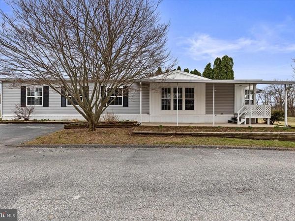 77 DAISY LANE , DOVER, PA 17315