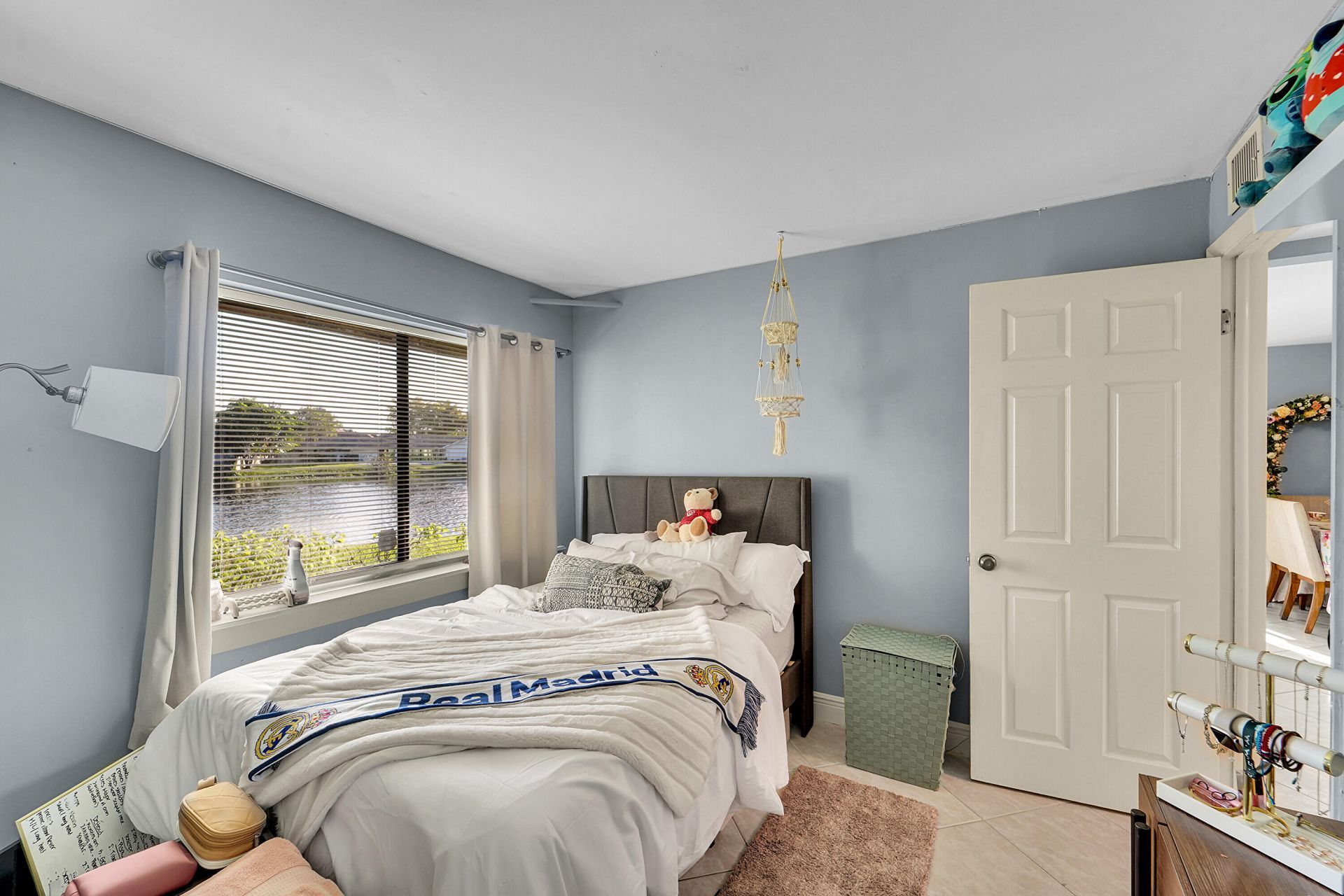 261 Wimbledon Lake Drive, Plantation, FL 33324 Photo