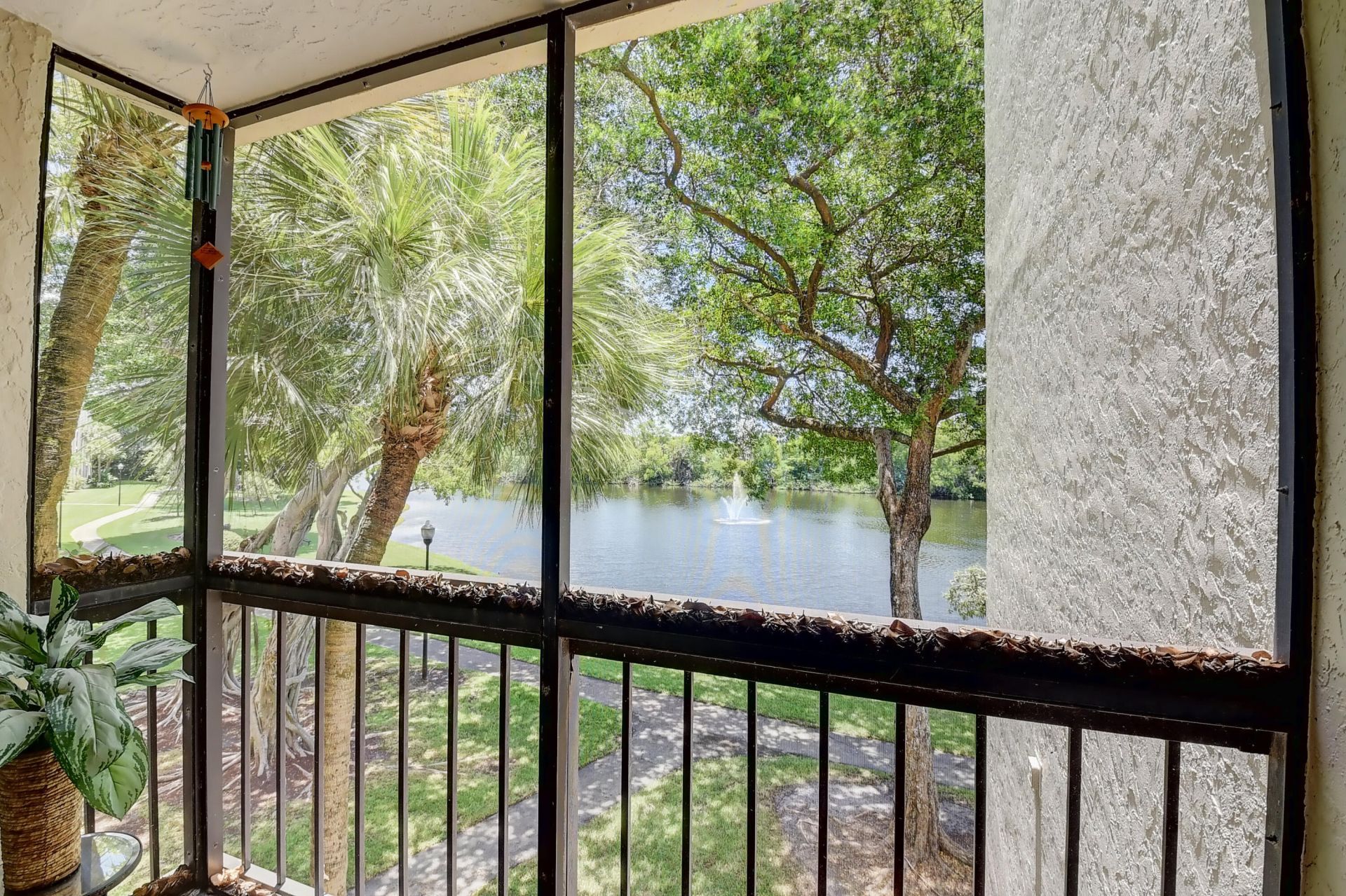 950 Lavers Circle, Unit F307, Delray Beach, FL 33444 Photo