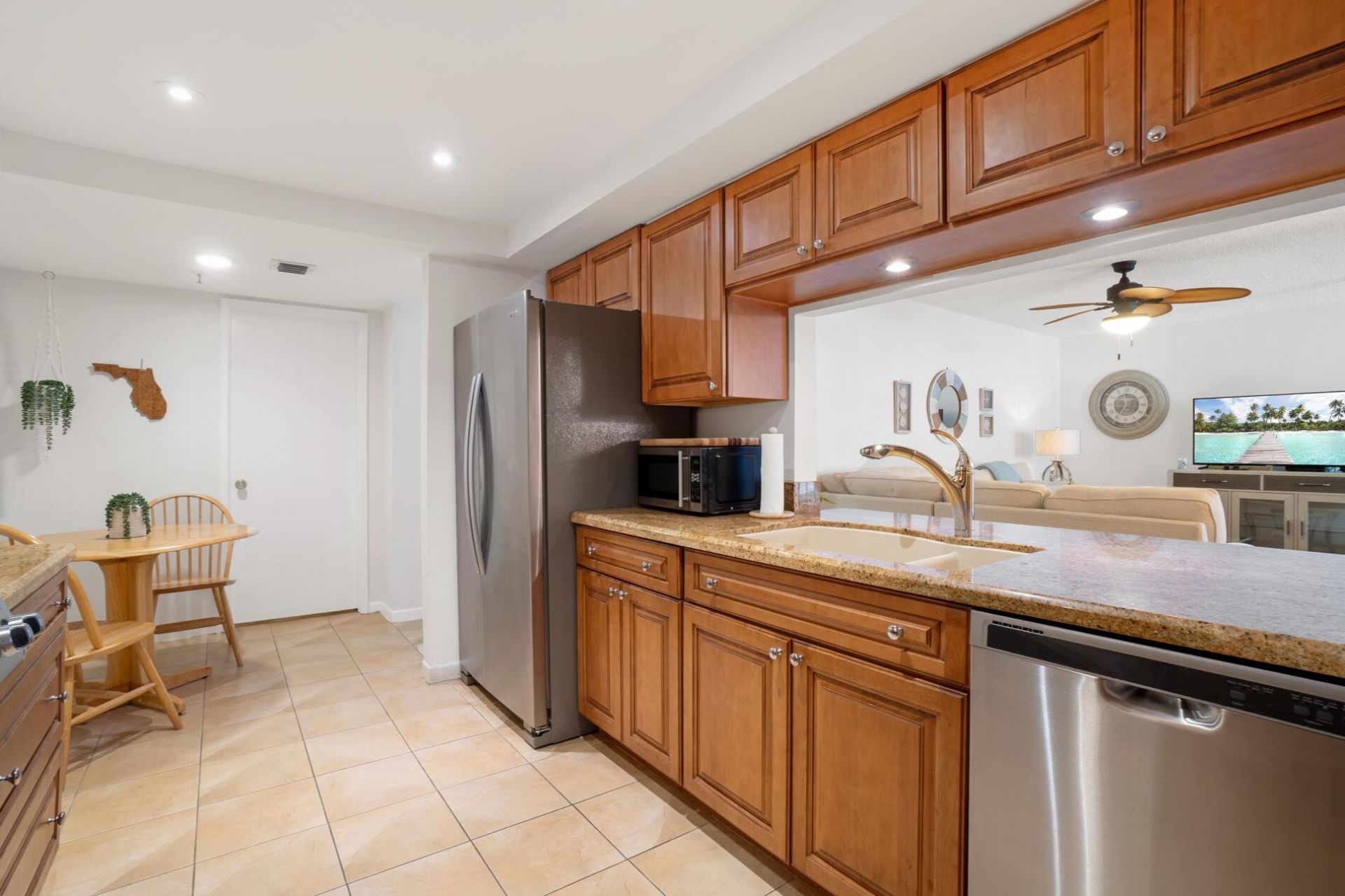 950 Lavers Circle, Unit F307, Delray Beach, FL 33444 Photo