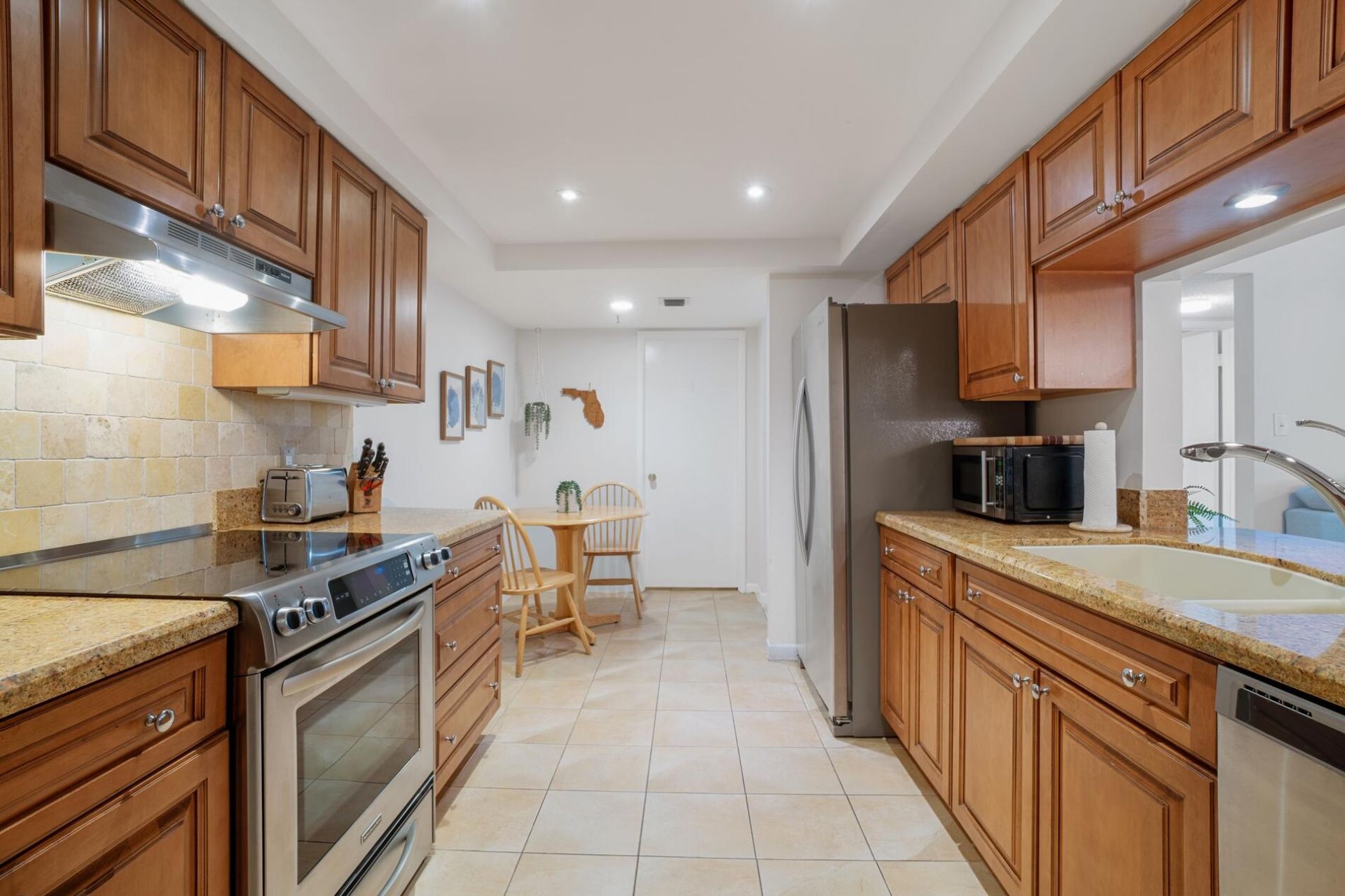950 Lavers Circle, Unit F307, Delray Beach, FL 33444 Photo