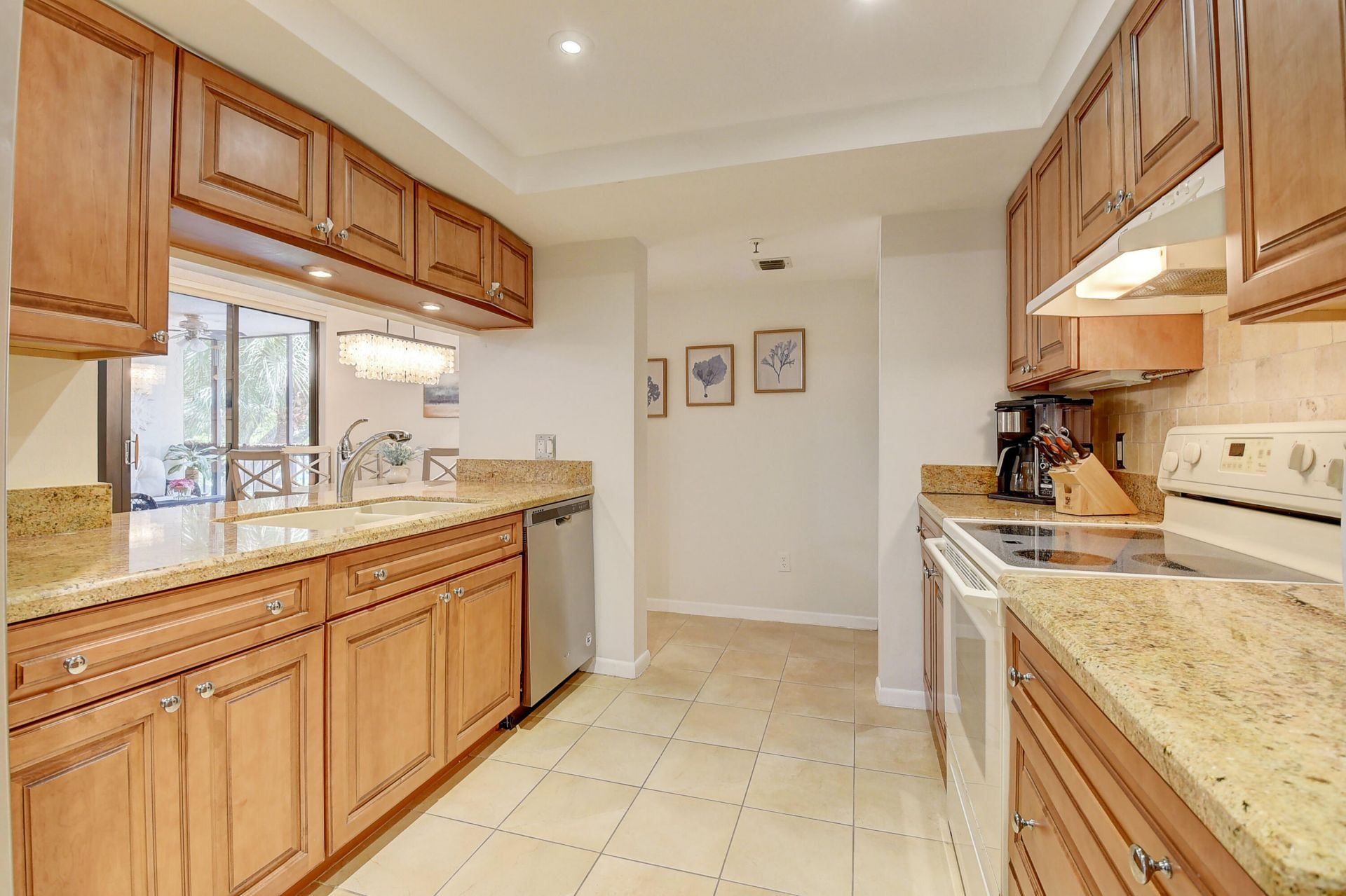 950 Lavers Circle, Unit F307, Delray Beach, FL 33444 Photo