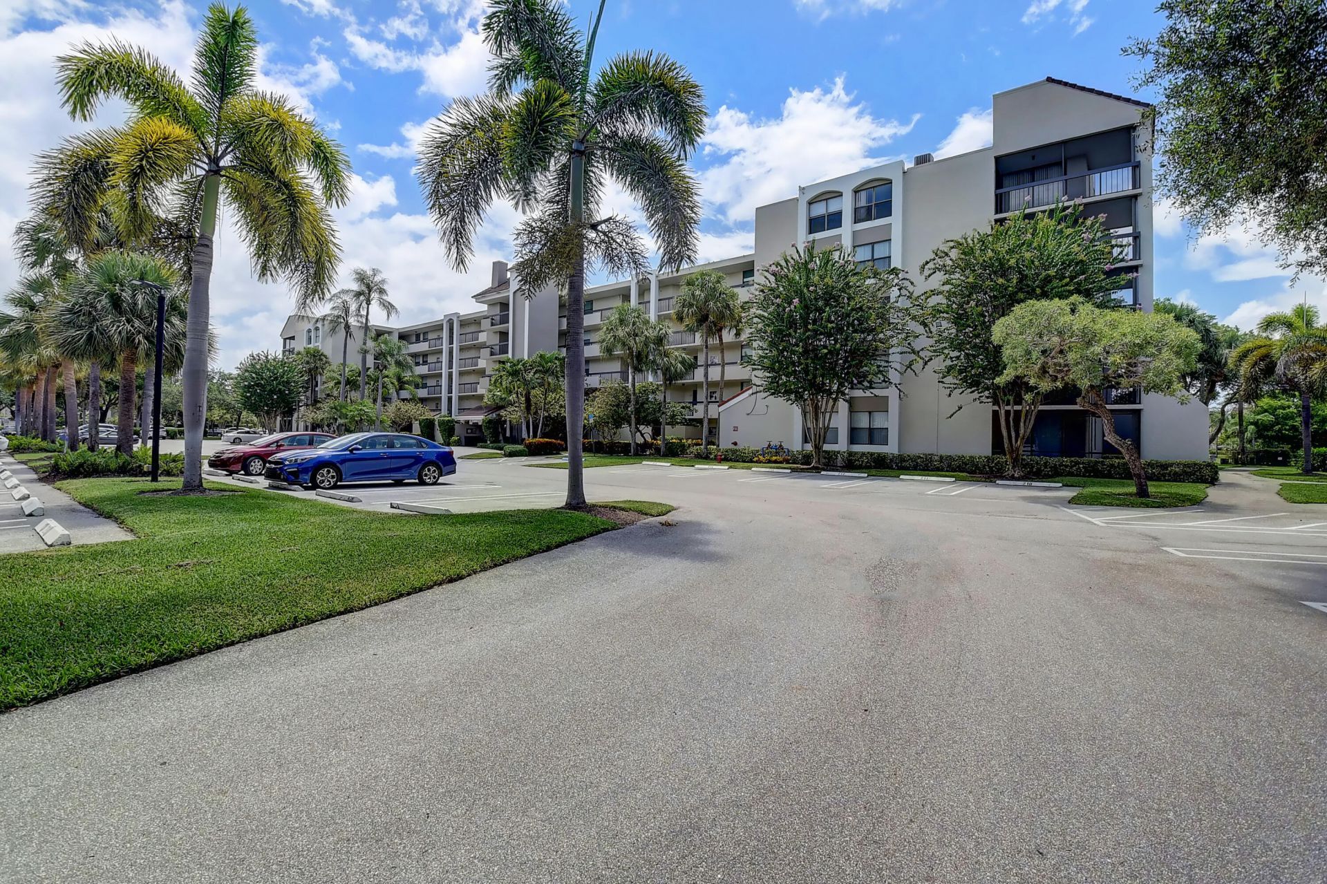 950 Lavers Circle, Unit F307, Delray Beach, FL 33444 Photo