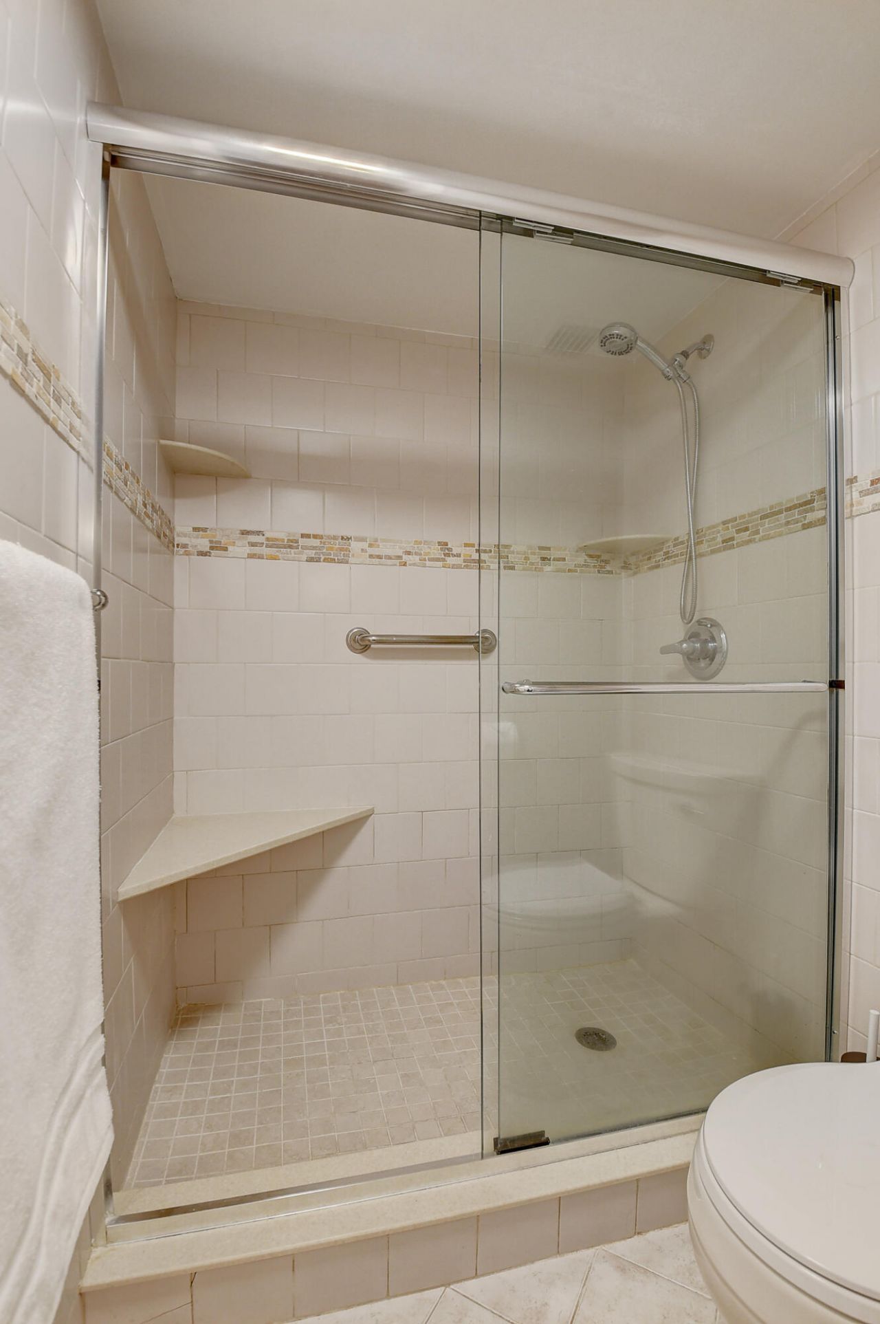 950 Lavers Circle, Unit F307, Delray Beach, FL 33444 Photo