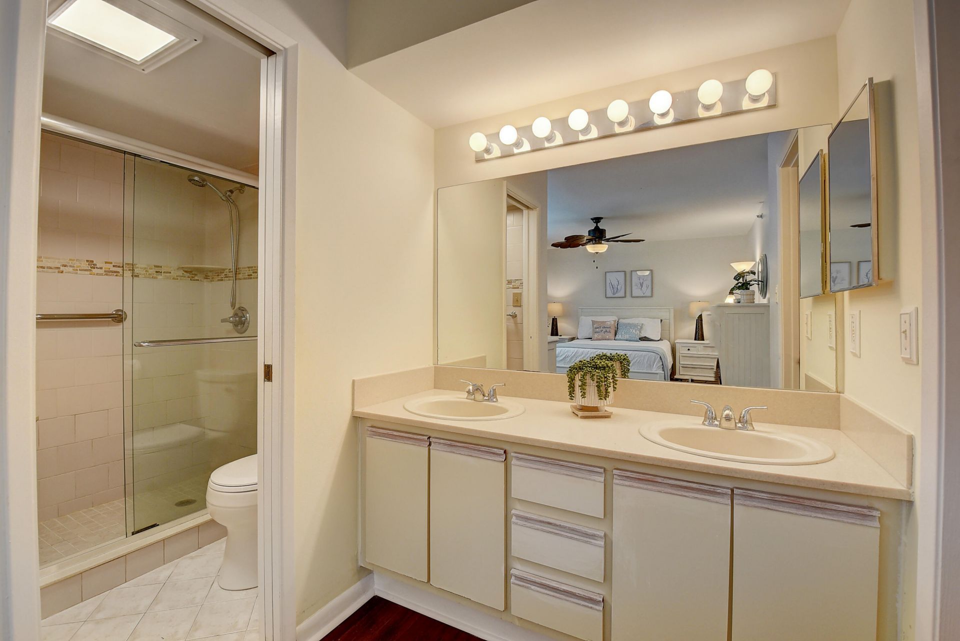 950 Lavers Circle, Unit F307, Delray Beach, FL 33444 Photo