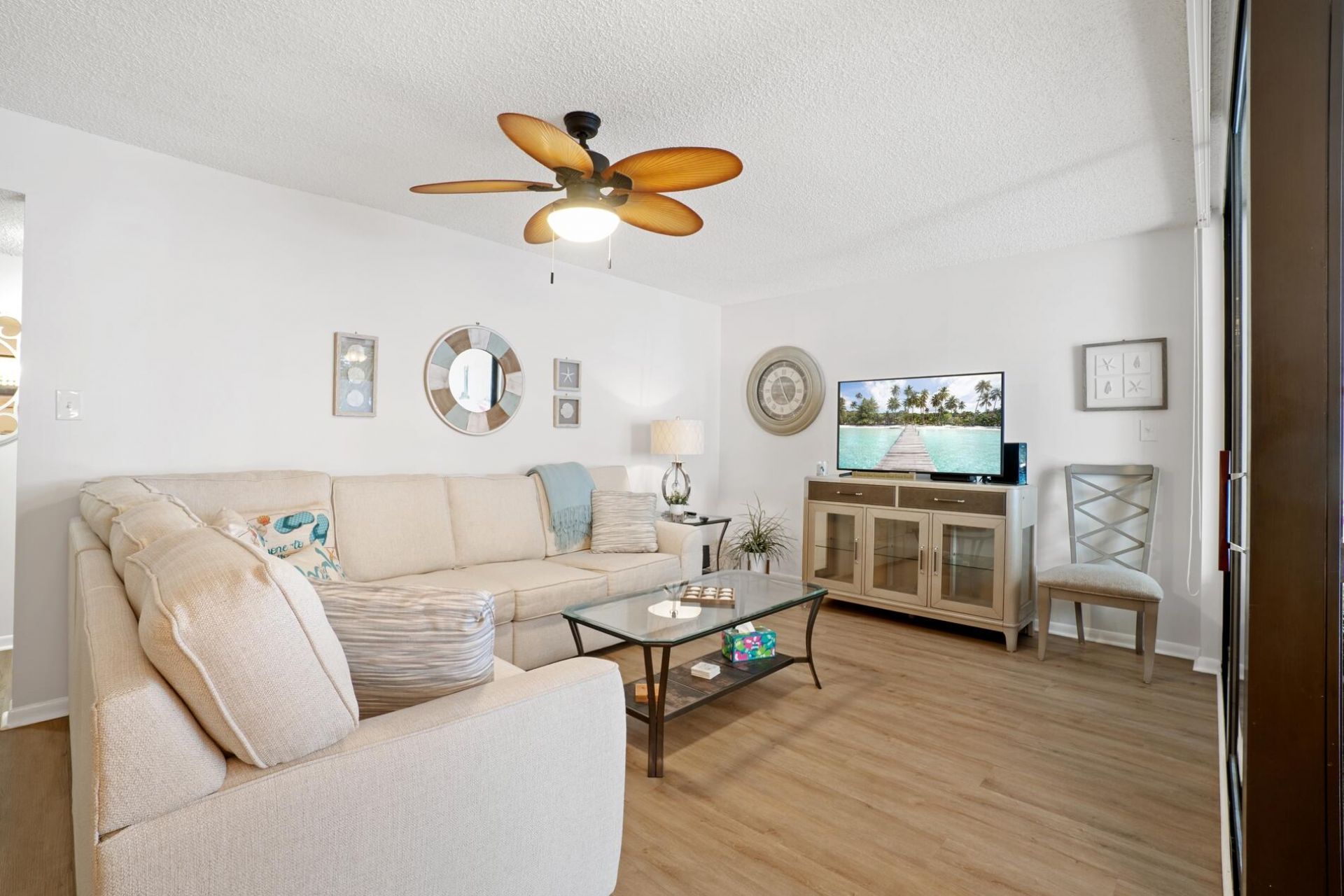 950 Lavers Circle, Unit F307, Delray Beach, FL 33444 Photo