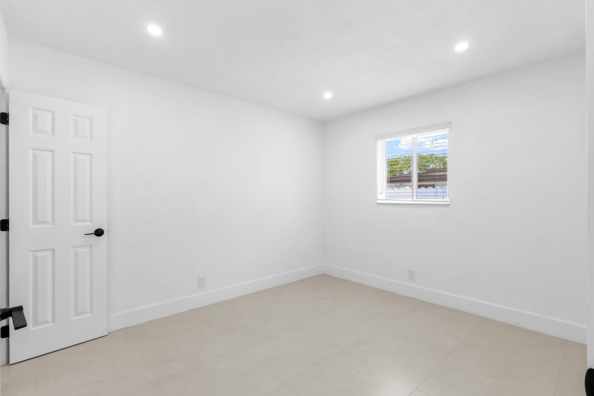 6573 Eaton Street, Hollywood, FL 33024 Photo