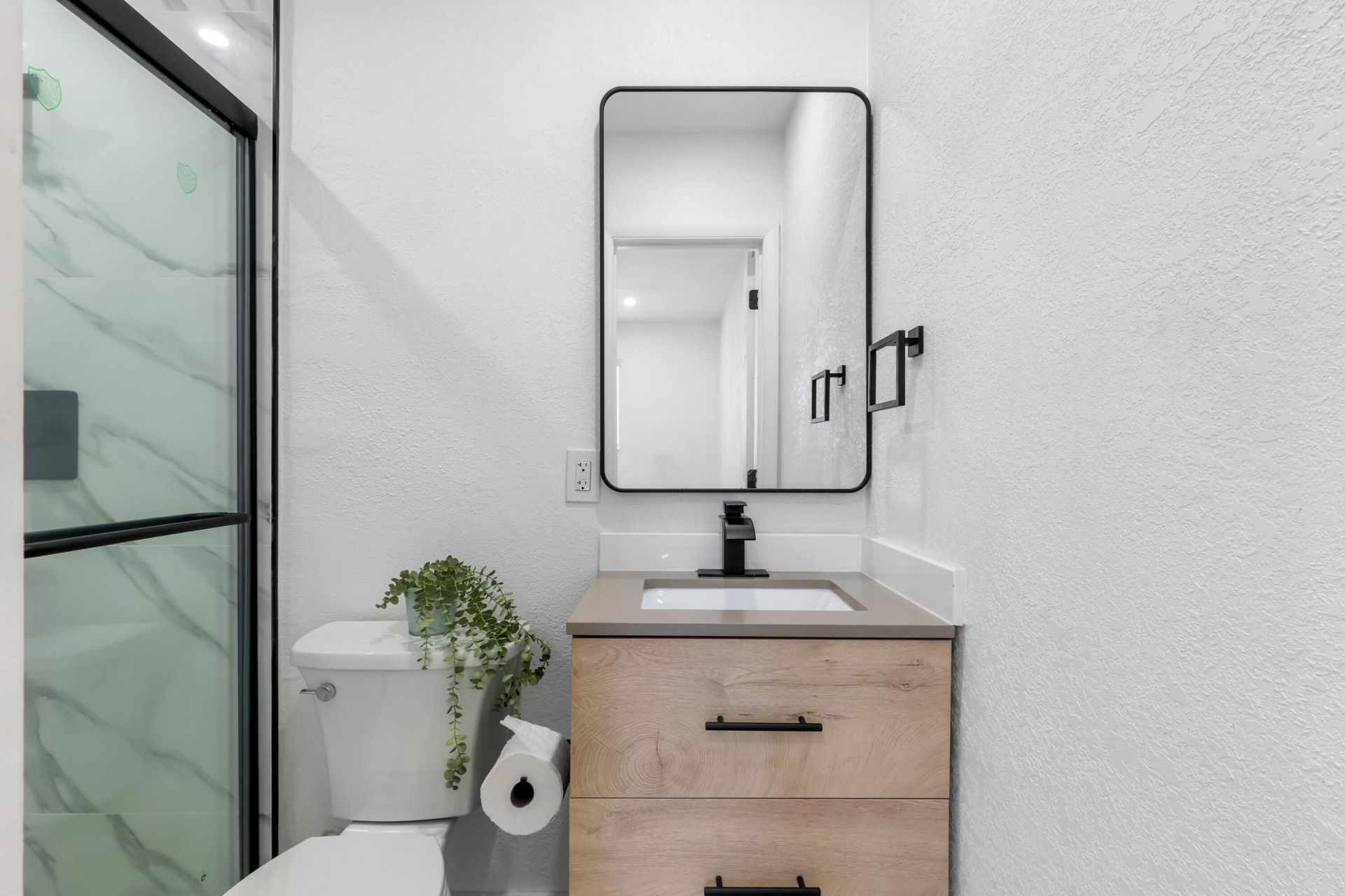 6573 Eaton Street, Hollywood, FL 33024 Photo