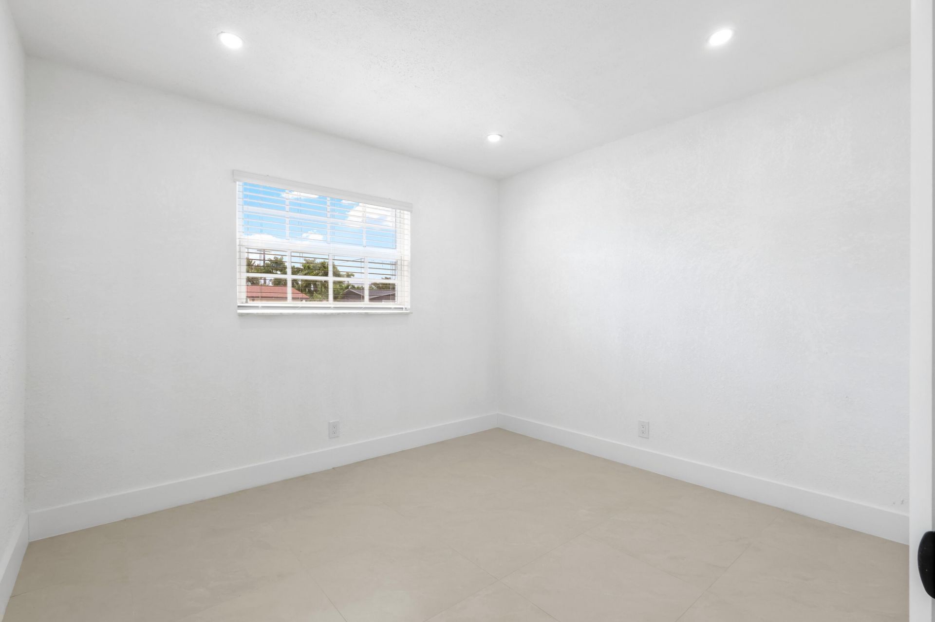 6573 Eaton Street, Hollywood, FL 33024 Photo