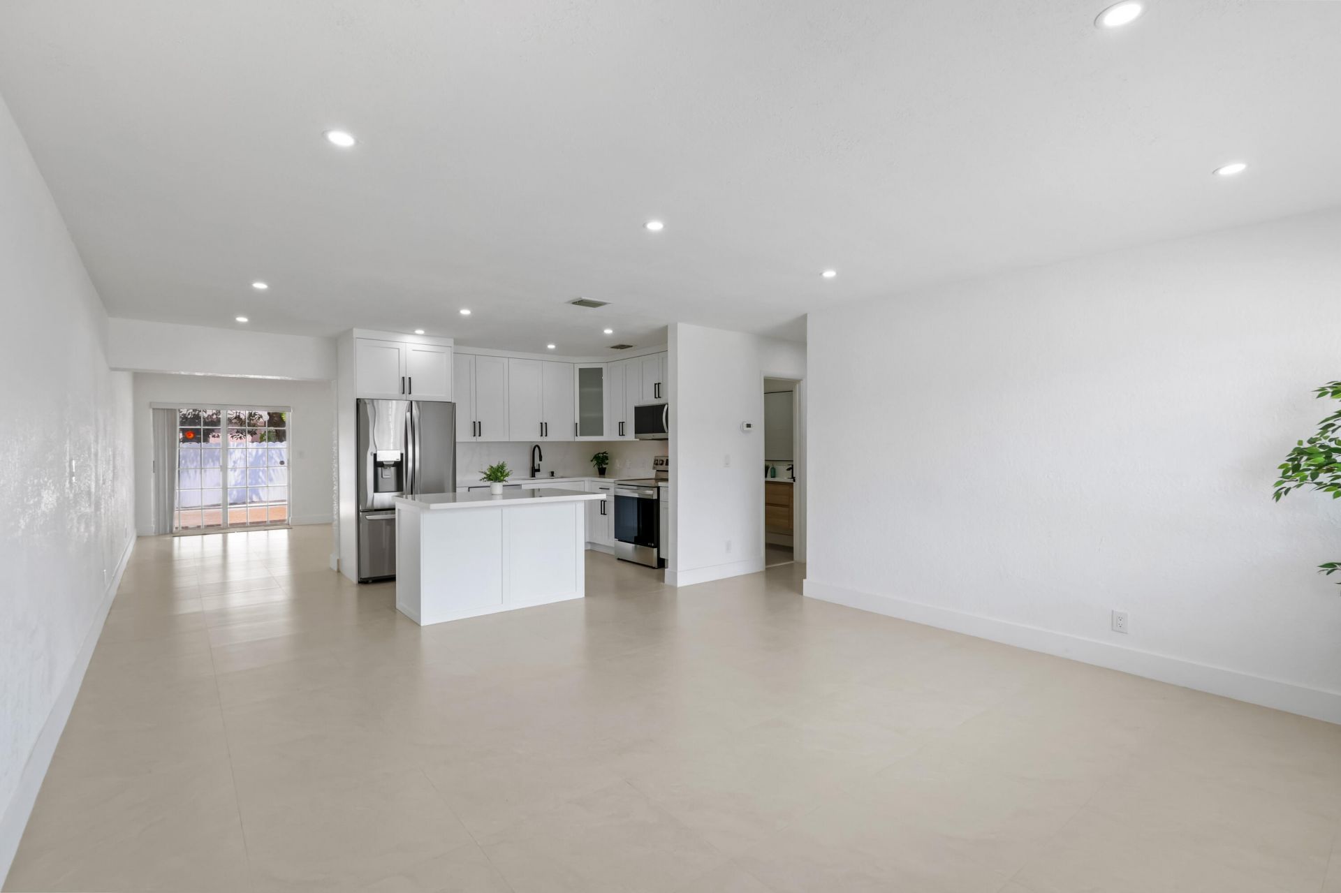 6573 Eaton Street, Hollywood, FL 33024 Photo