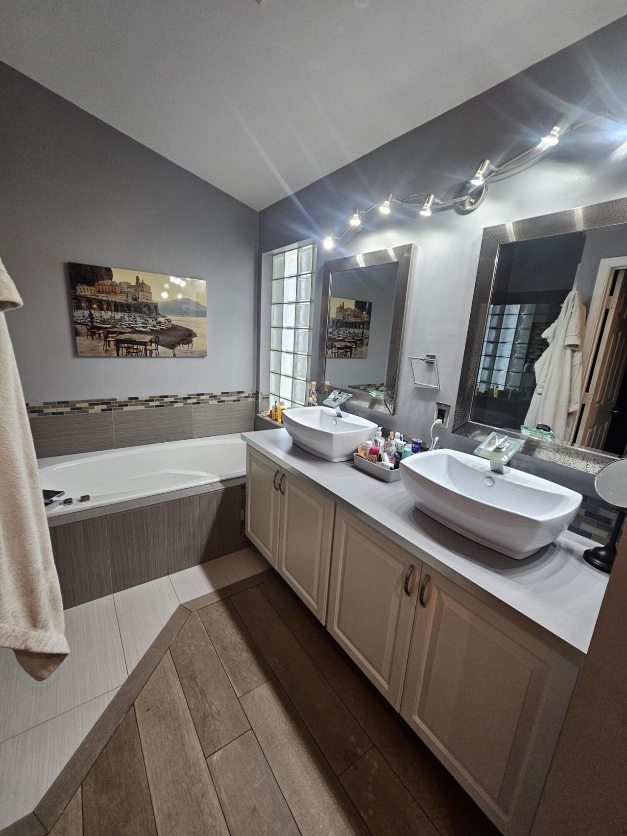 2053 Normandy Circle, West Palm Beach, FL 33409 Photo