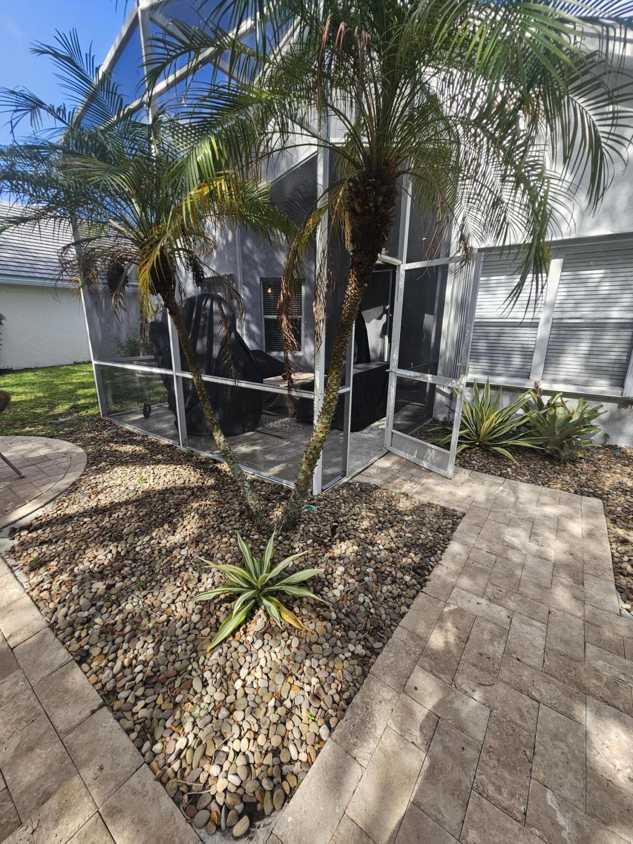 2053 Normandy Circle, West Palm Beach, FL 33409 Photo