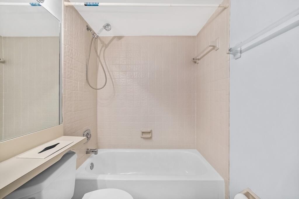 3047 Carambola Cir S, Unit 2324, Coconut Creek, FL 33066 Photo