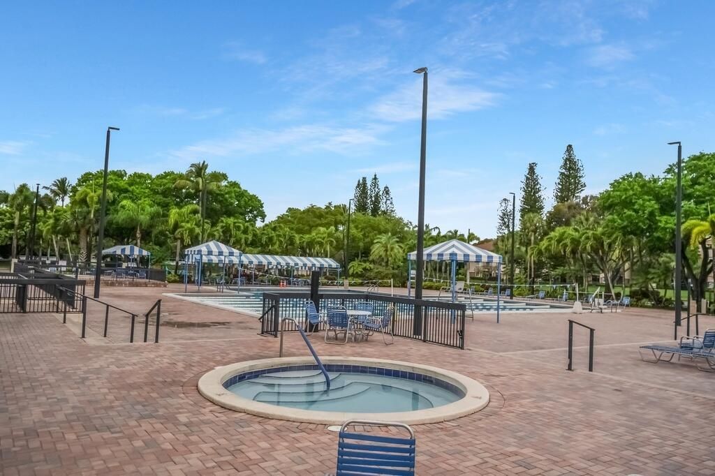 3047 Carambola Cir S, Unit 2324, Coconut Creek, FL 33066 Photo