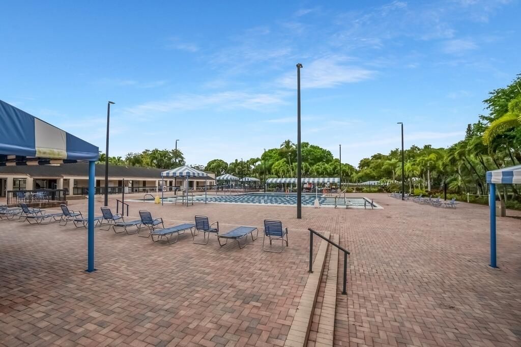 3047 Carambola Cir S, Unit 2324, Coconut Creek, FL 33066 Photo