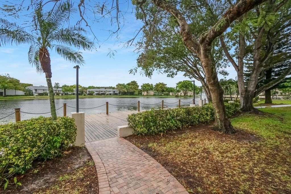 3047 Carambola Cir S, Unit 2324, Coconut Creek, FL 33066 Photo